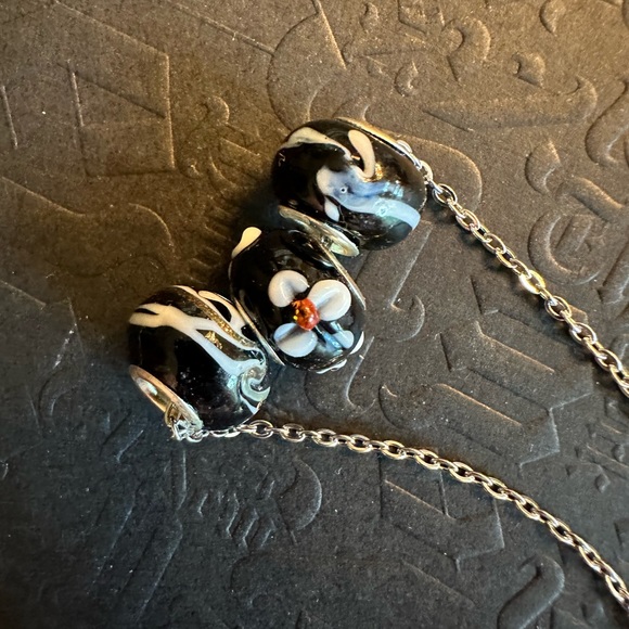 ARTISAN Floral Lamp Work Glass Bead Stainless Steel Choice of Necklace 22” long - Picture 2 of 7